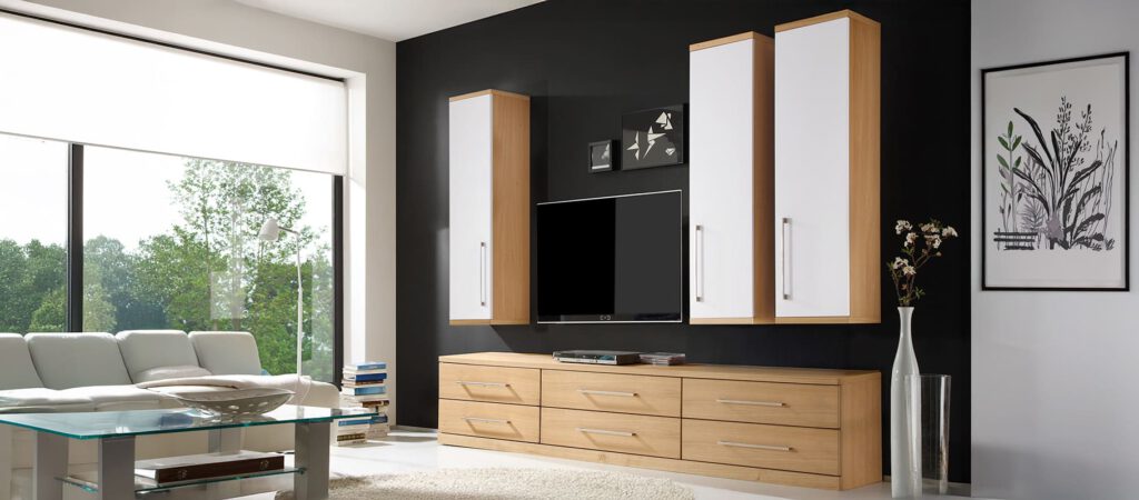 Möbel nach Maß | Lowboard mit drei Hängeelementen