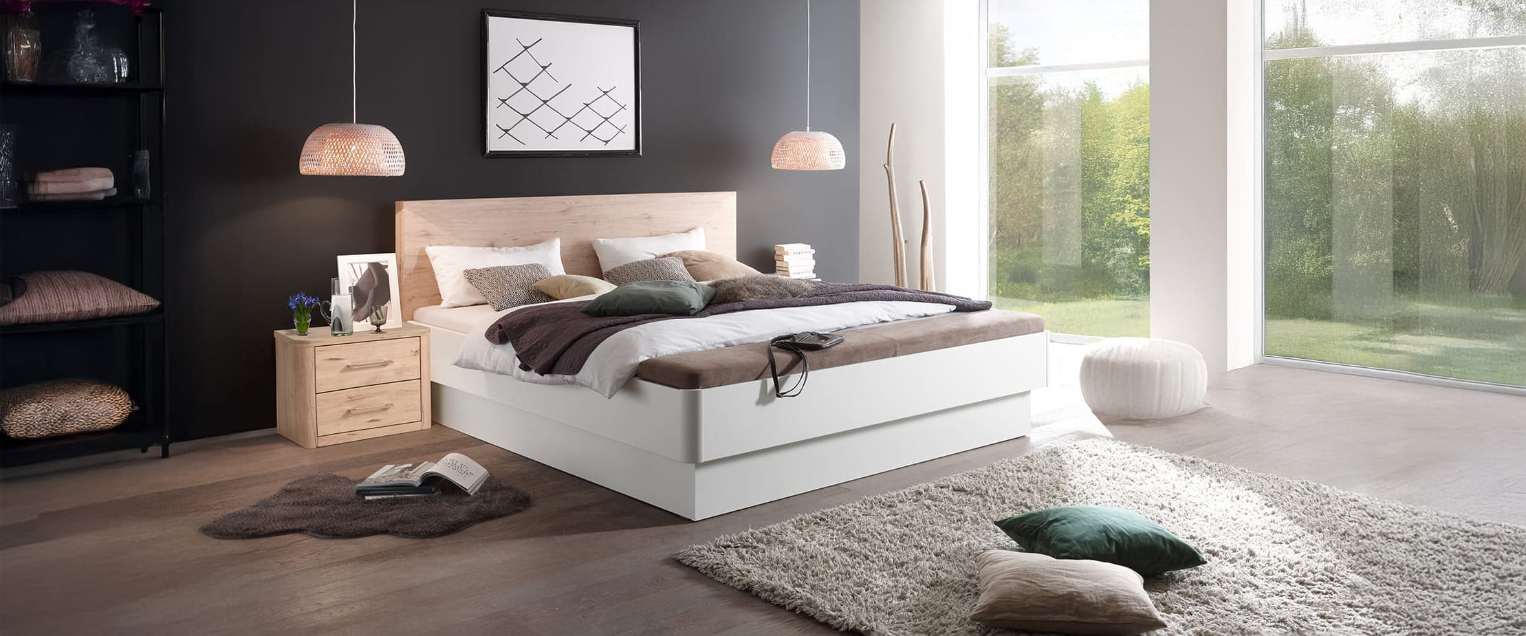 Bett namens Comfort2 mit 2 gerundeten Ecken vorne aus dem Programm Multiflex