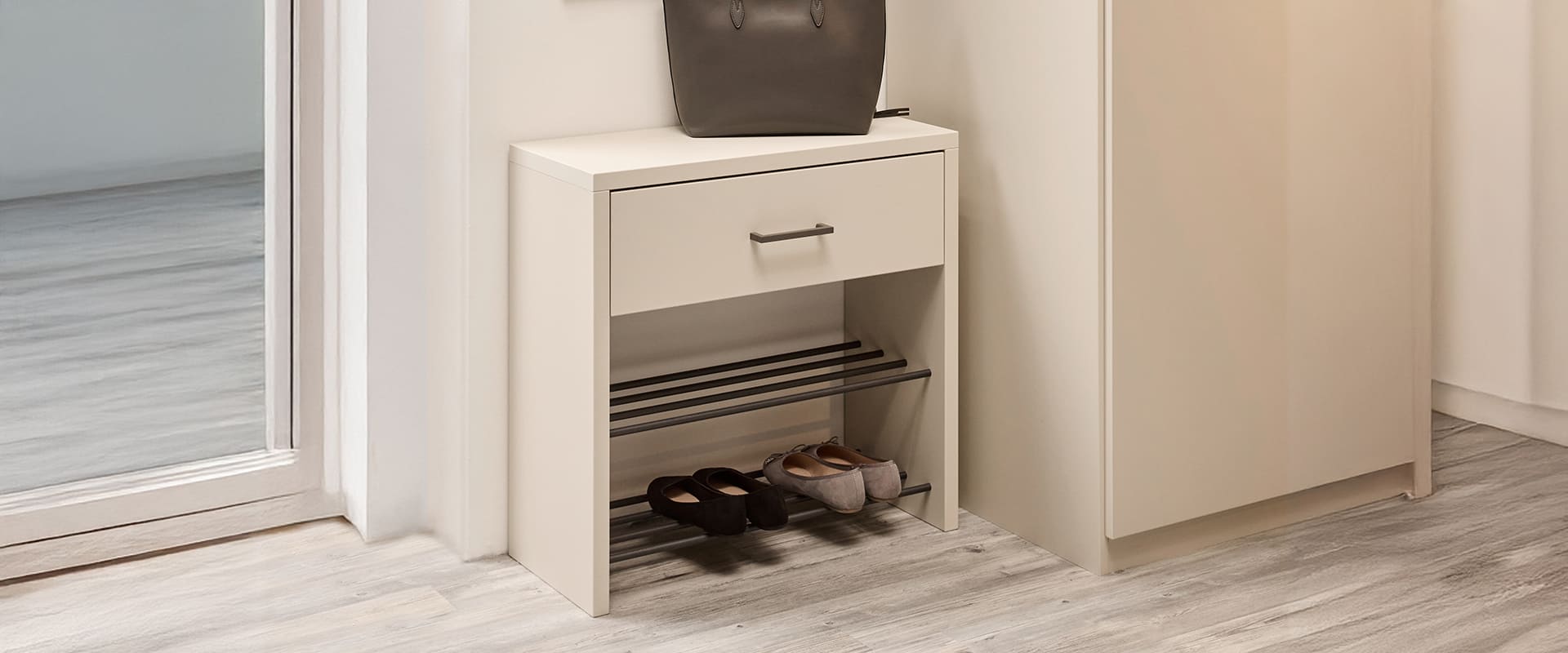 Schuhablage mit Schubkasten in der Farbe sand Schuhablage mit Schubkasten in der Farbe sand